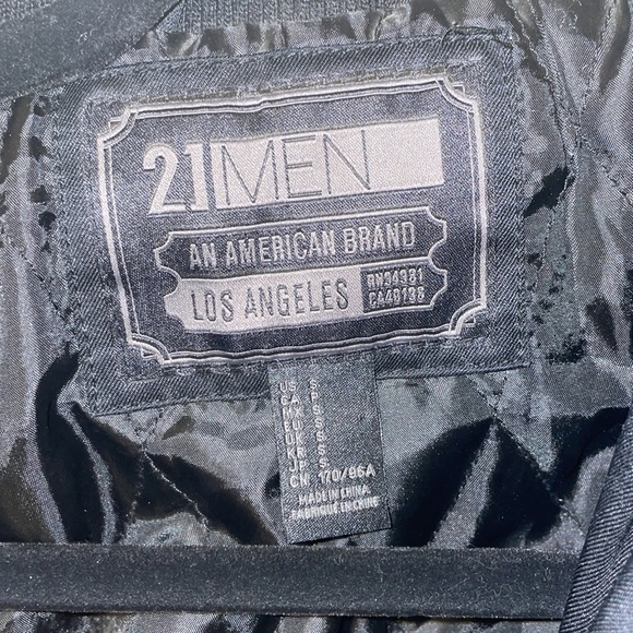 Clean cargo jacket - Picture 2 of 3